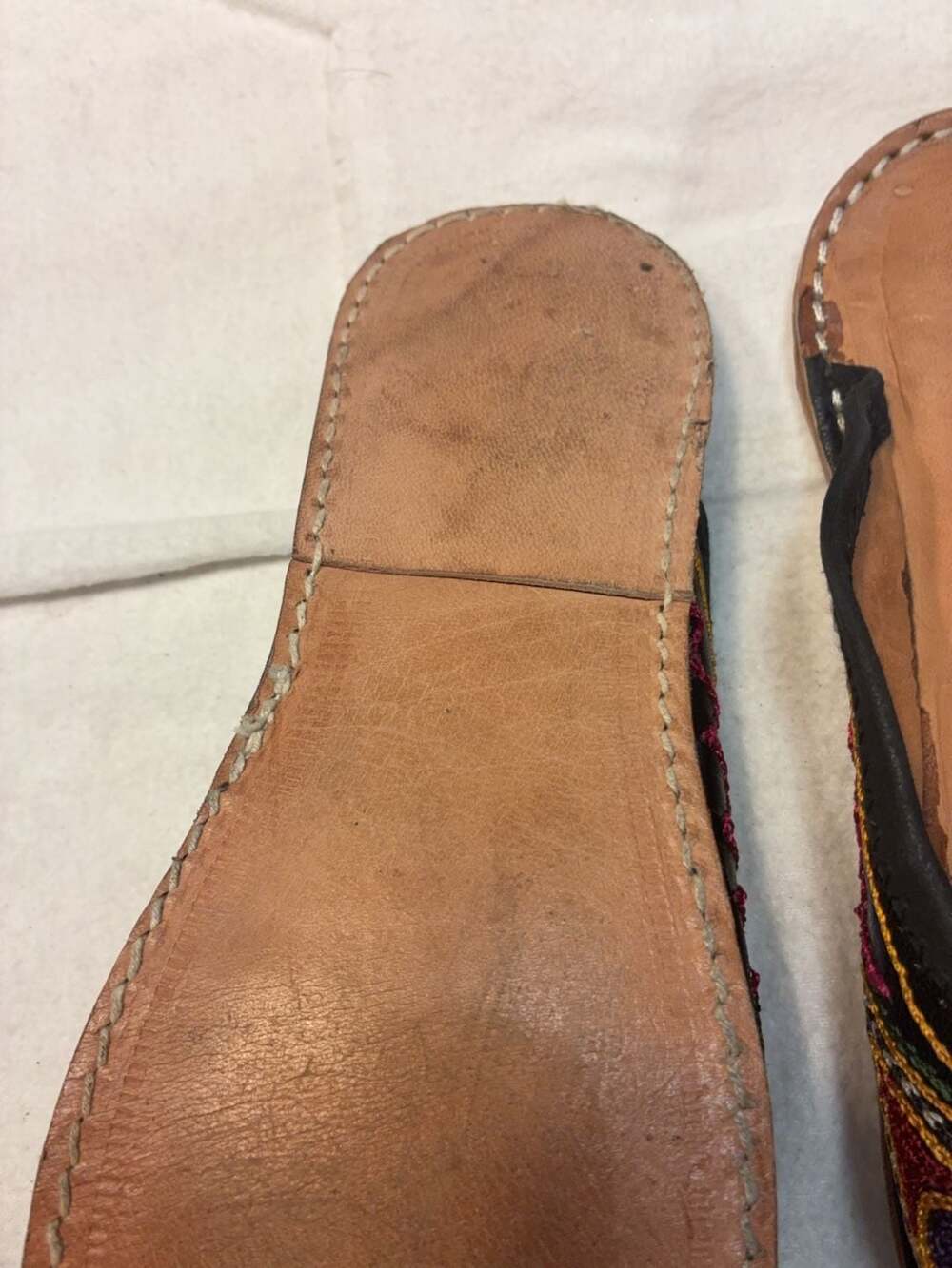 Handcrafted Embroidered Leather Mule Slides Size 8 - Picture 6 of 8